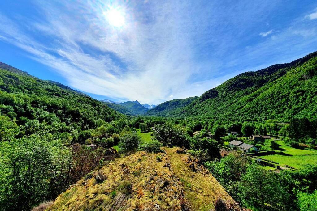 Maison Au Coeur Des Pyrenees Perles-et-Castelet Exterior foto